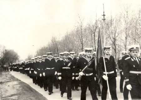 9 мая 1977 года сводный парад ЛМУ ВМФ.