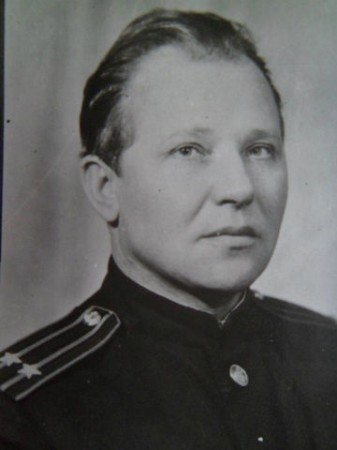 Костров Иван  Михайлович - командир 4-й роты эл.мех. и мех., 1965 год